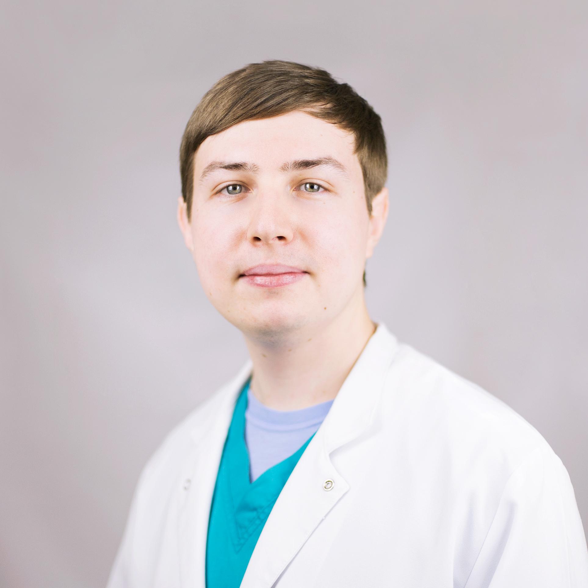 Монастырный Максим Сергеевич