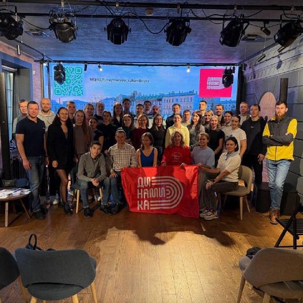 Бег, питание, результат: Ирина Сухомлинова выступила с лекцией для спортсменов Пскова